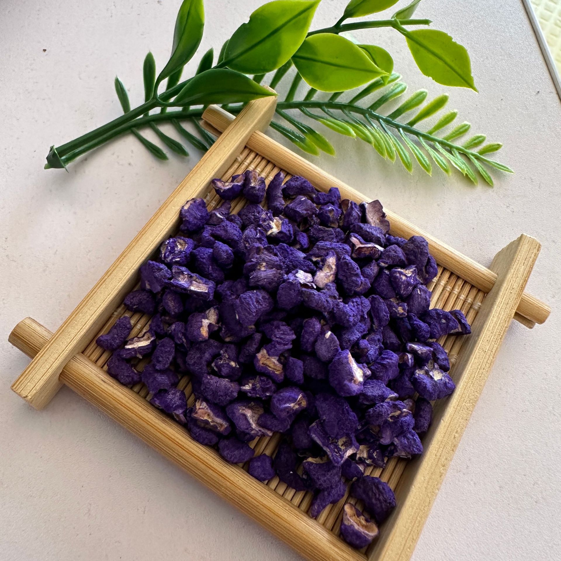 供应染色玉米芯纳米香石香包填充宠物垫料多种颜色玉米芯颗粒饲料