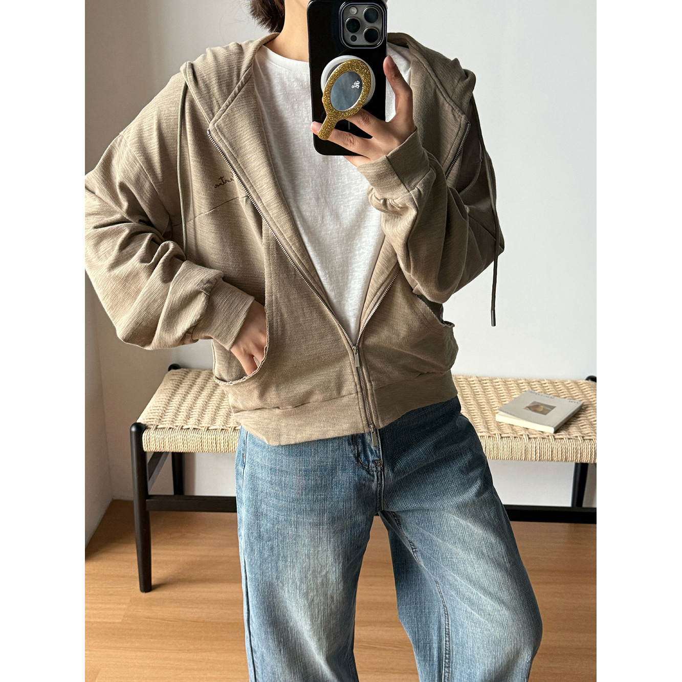 【王琪芝】刺绣拉链连帽卫衣外套女复古宽松短款时髦开衫潮WQ376