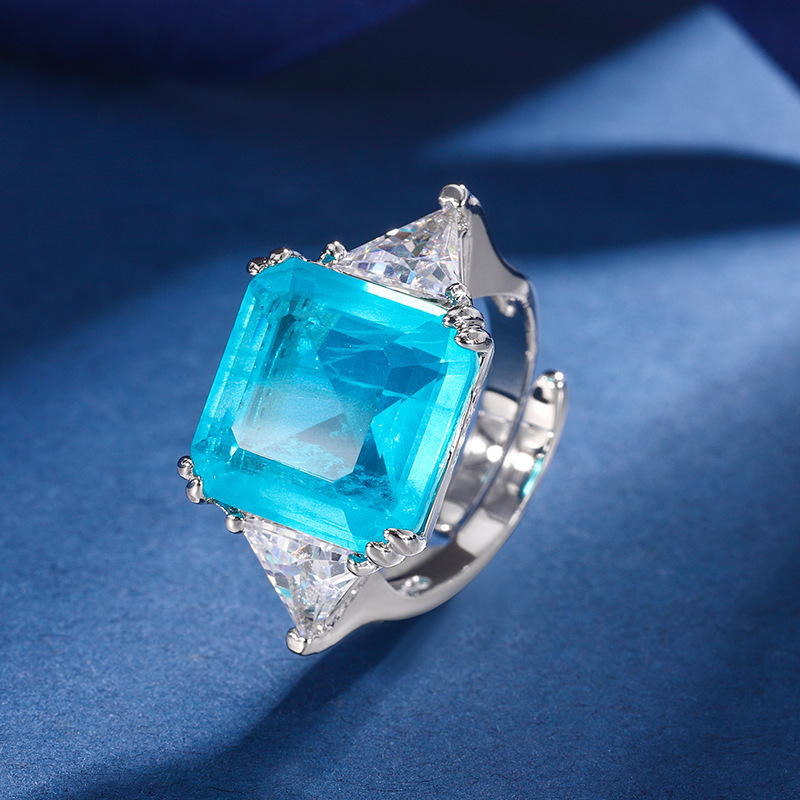 2023 nuevo estilo zhuang sheng joyería de cobre inferior chapado en oro de moda europea y americana imitación color tesoro princesa cuadrado 14*14 anillo para mujeres