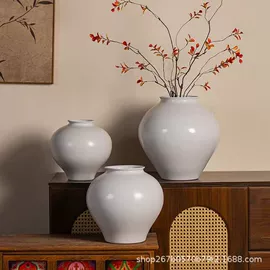 装饰花瓶;酒壶;陶瓷工艺品