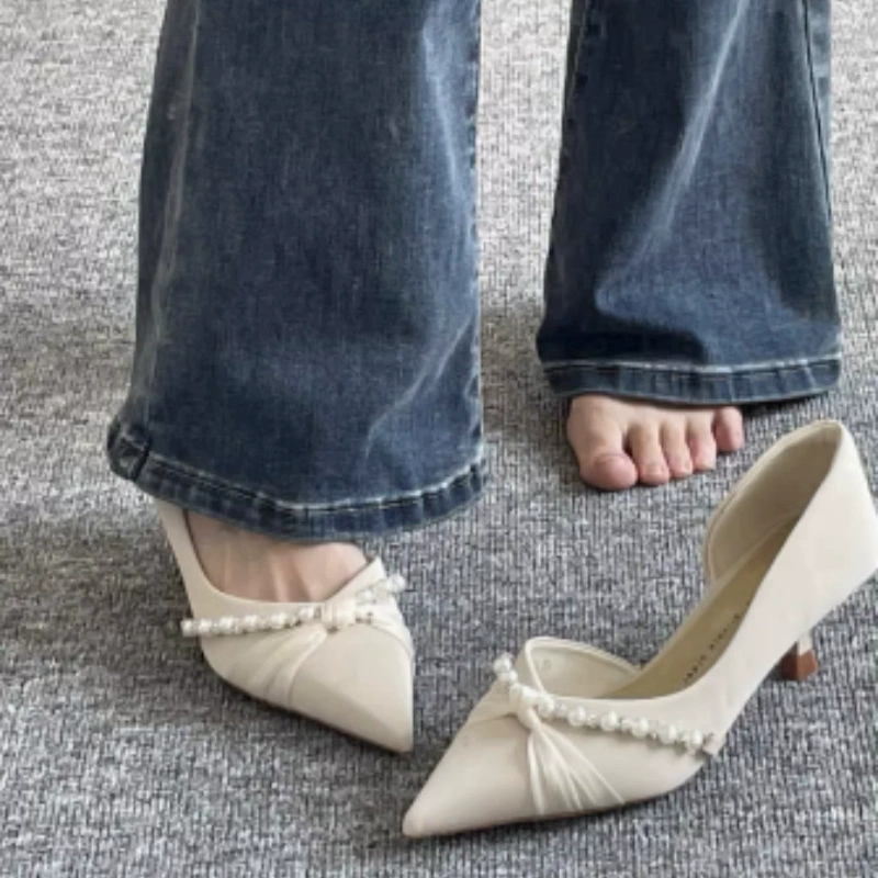 Новые женские туфли на высоком каблуке с острым носком и боковым вырезом, весна-осень 2025, элегантные универсальные туфли на низком каблуке с жемчужным декором