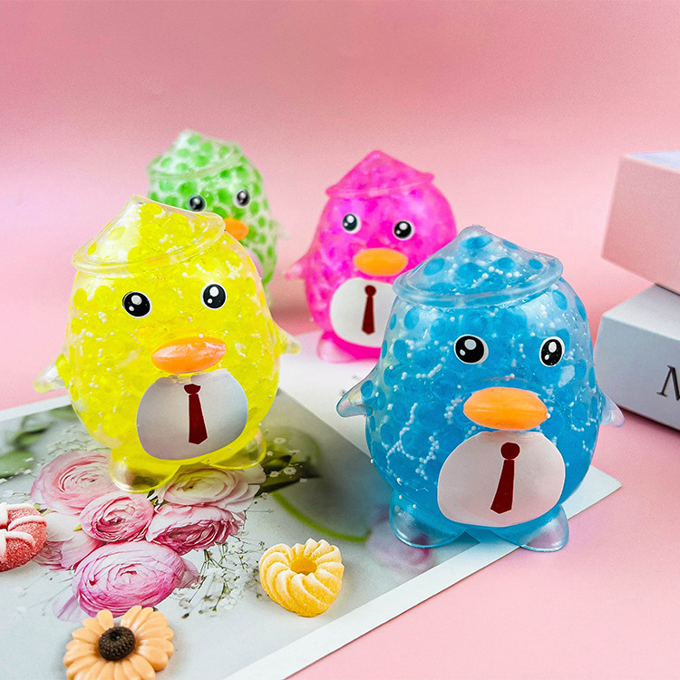 Creative Penguin Stress Relief Toy, Slow-Rebound Doll, Novelty Children's Stress Relief and Venting Toy for Wholesale