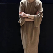 弋黎 秋装新品小众设计慵懒风显瘦纸片人宽松针织羊毛连衣裙女