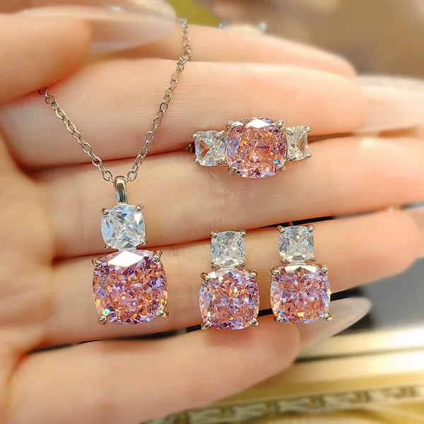 Luxury Fashion Versatile Pink Diamond Necklace Purple Pendant High Carbon Diamond Earrings Ice Flower Cut Ring Caibao suit Women