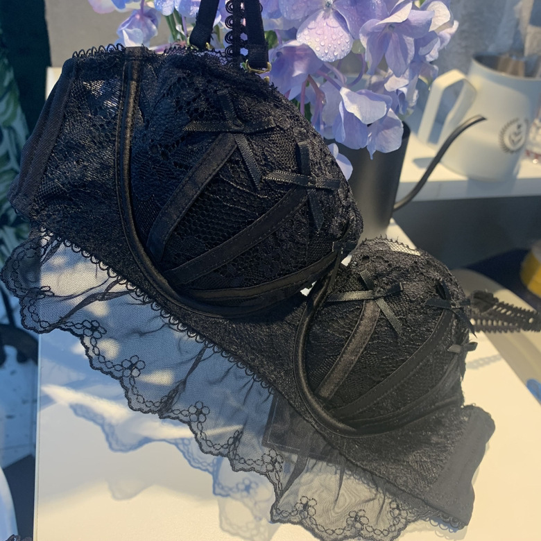 D1555622-C936-47D2-988C-A0E7F6