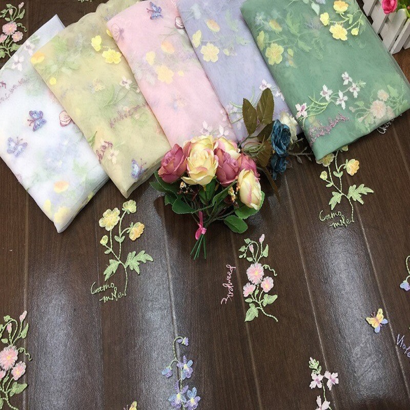 New Style Fresh and Simple Traditional Chinese Clothing with Floral and Butterfly Designs, Mesh Lace, Embroidery, and Handmade DIY Accessories New Style Fresh and Simple Traditional Chinese Clothing with Floral and Butterfly Designs, Mesh Lace, Embroidery, and Handmade DIY Accessories