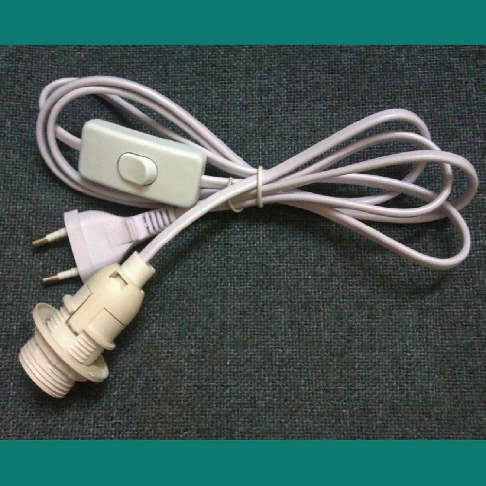 生产白色欧规两芯扁线圆插带303开关灯头CCC VDE各款认证电源线材