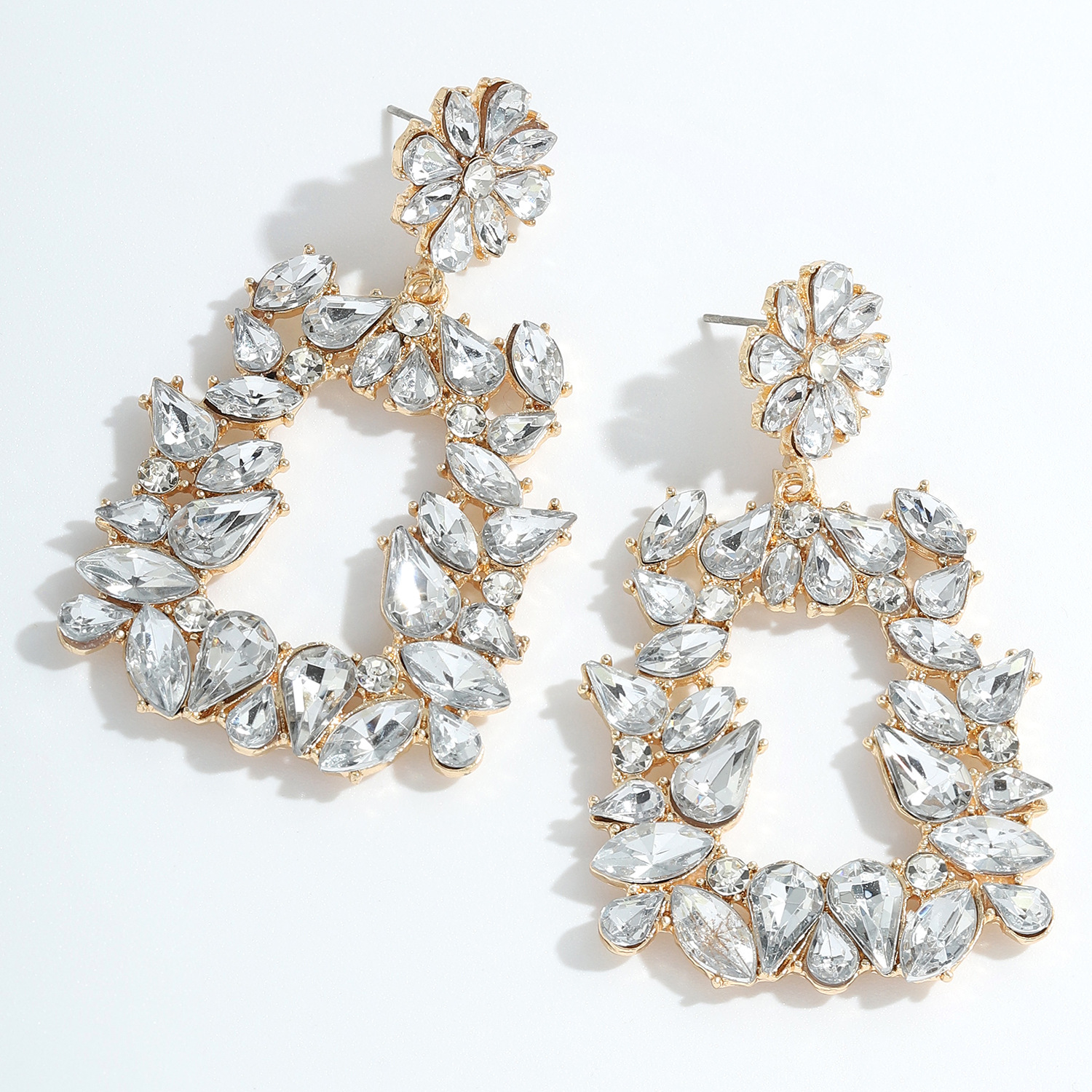 Wholesale Fashion Geometric Shiny Alloy Diamonds Big Earrings display picture 10