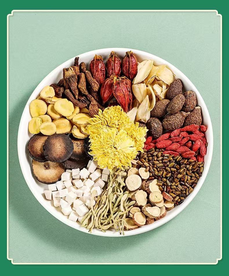 Pang Da Hai Ju Hong Zhi Zi Herbal Tea Blend 450g Daily Wellness Infusion with Luo Han Guo and Jue Ming Zi in use