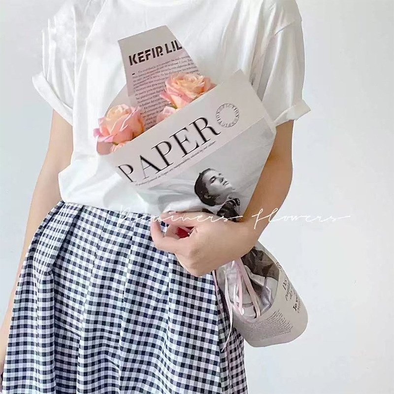 Huaxi New Fashion Weekly Series Papel de regalo de flores Chica Retro Inglés Papel de flores Material de ramo de regalo