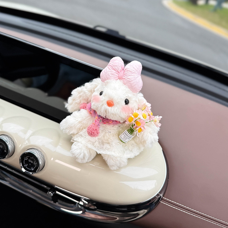 Decoraciones de automóviles de peluche de algodón de Año Nuevo 2025, consola central de automóviles, accesorios interiores de automóviles, artículos de decoración creativos generales