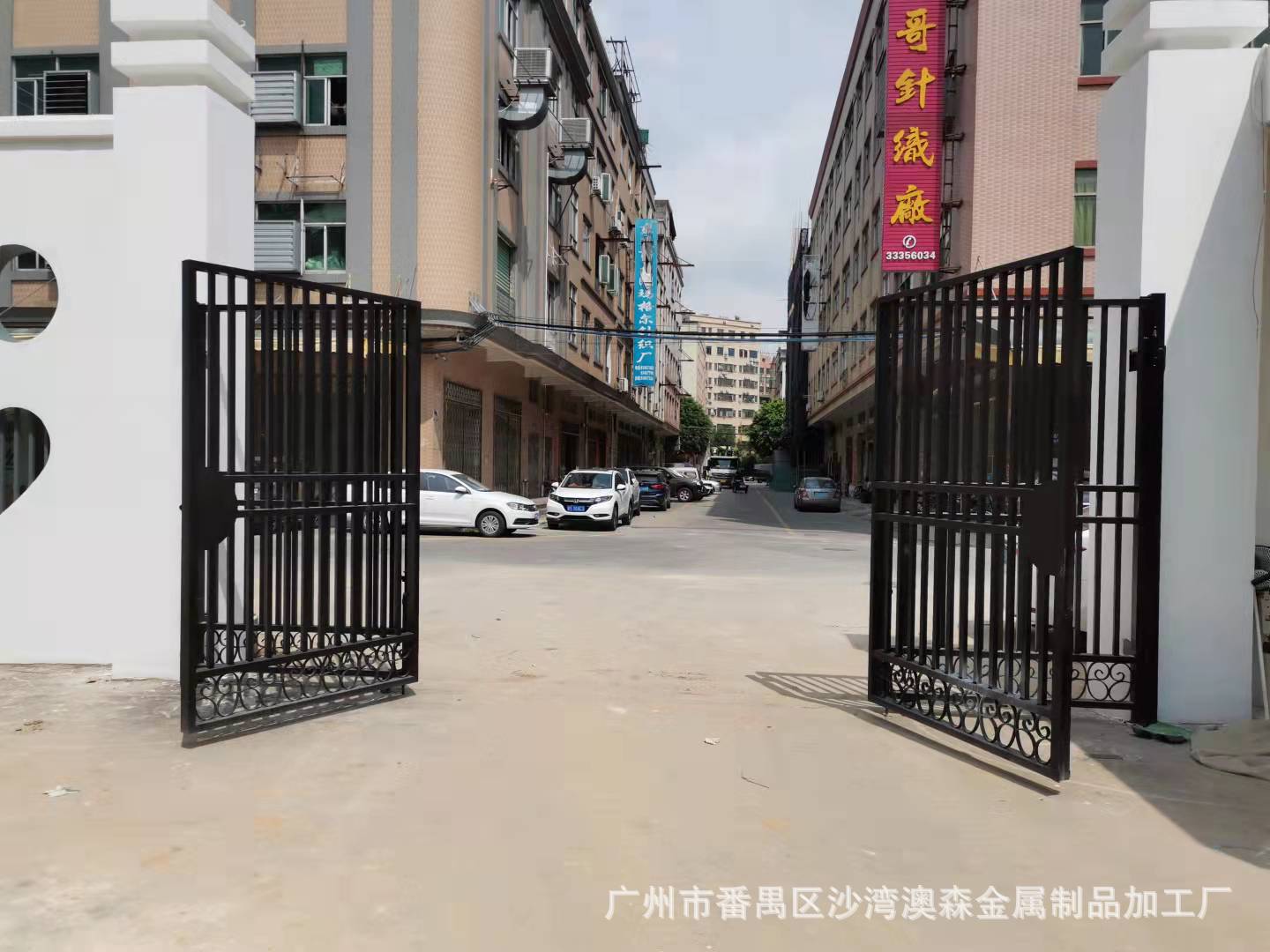 广州厂家制作折叠双开手动铁门小区入口手动四折镀锌方管铁艺大门-阿里巴巴