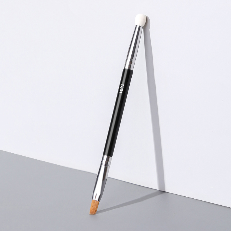 T301 pincel corrector de doble cabeza del maestro misma esponja cabeza redonda ranura de lágrima Círculos oscuros detalles del ojo cepillo de maquillaje de cabeza plana