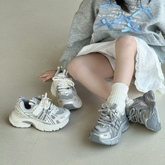 2025年夏の新型子供運動靴シングルネット通気性男の子のお父さんの靴ファッション