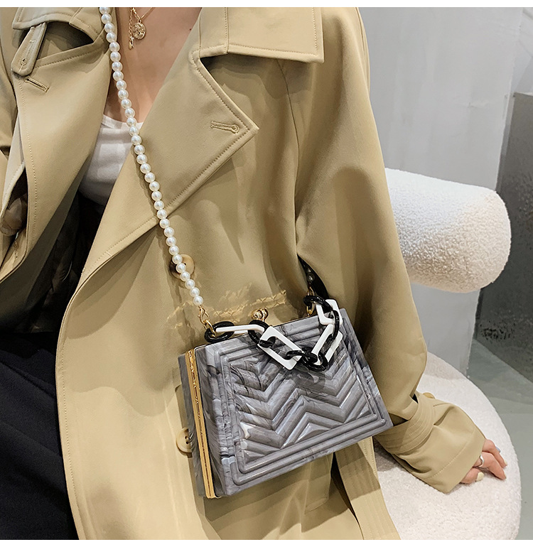 Messenger Bag Small Square Bag Western Style Texture 2021 New Acrylic Youth Pearl Shoulder Women's Bag Chain Handbag display picture 8