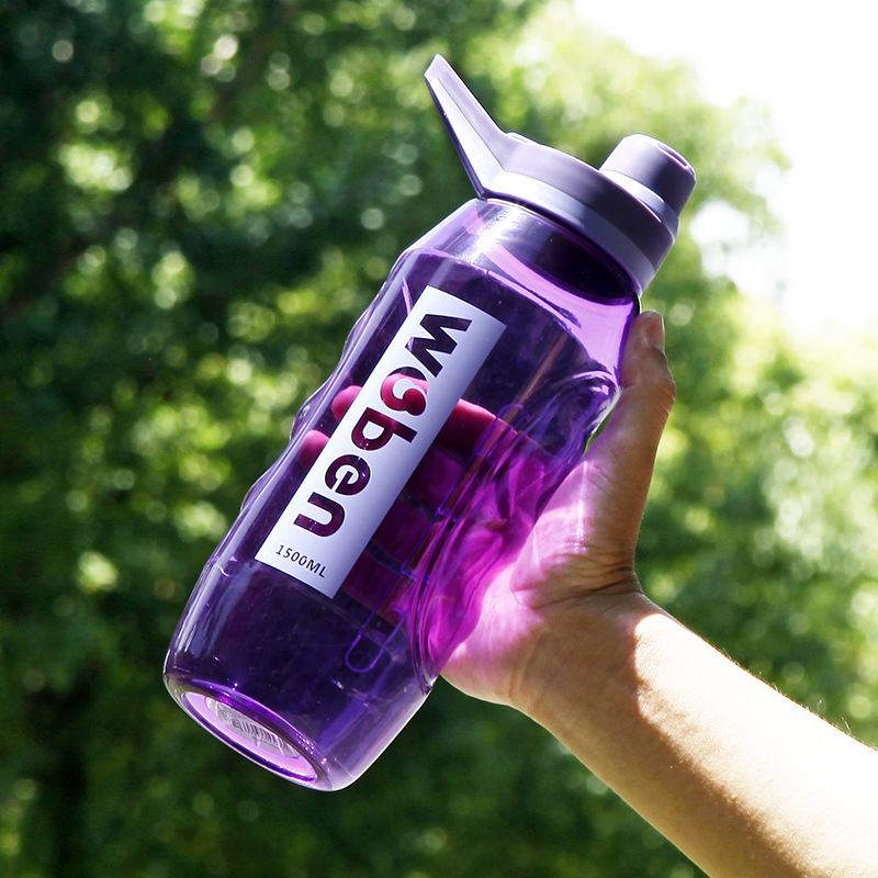 Botella de agua deportiva de verano para estudiantes, de Tritan (grado alimenticio), gran capacidad, personalizable, venta al por mayor.