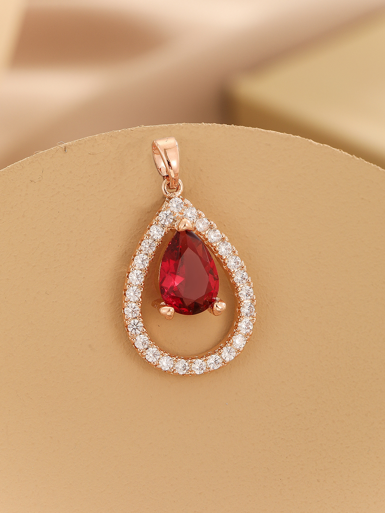 1 Piece Quantity 1 Piece Copper Zircon Water Droplets Pendant