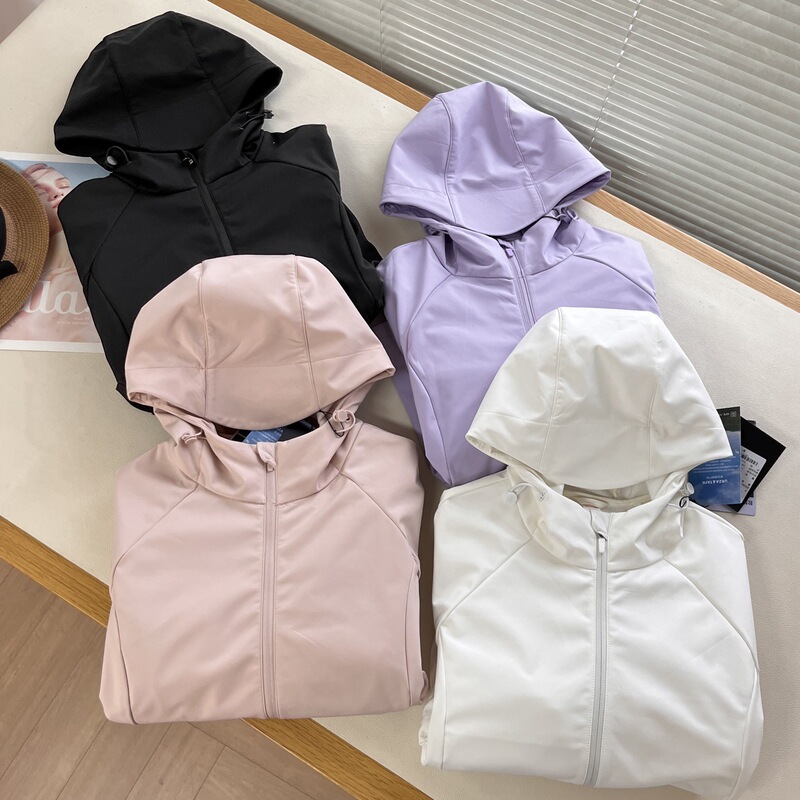 Shopping Mall Small Waist Soft Shell Jacket for Women 2025 Autumn and Winter New Outdoor Windproof and Water Repellent Mountaineering Jacket Fleece-Lined Jacket
