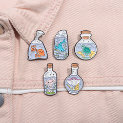 簡約ins風卡通漂流瓶海洋動物系列精美裝飾徽章可愛蠑螈小魚胸章