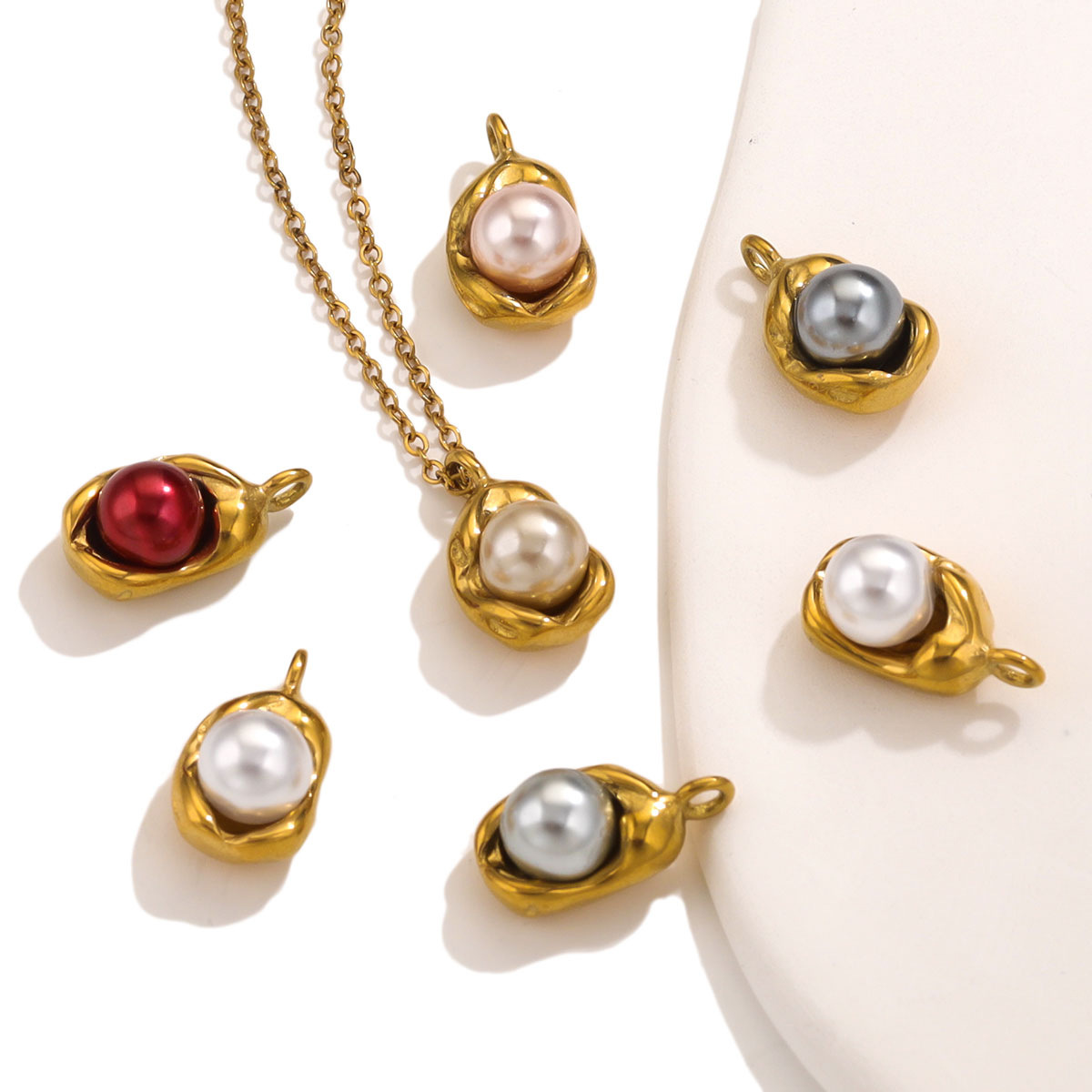 5 PCS/Package Quantity Stainless Steel Material Solid Color Pattern All Seasons Season 5 PCS/Package Stainless Steel Artificial Pearls PVD Coated Real Gold Plated Solid Color Pendant DIY Jewelry Accessories