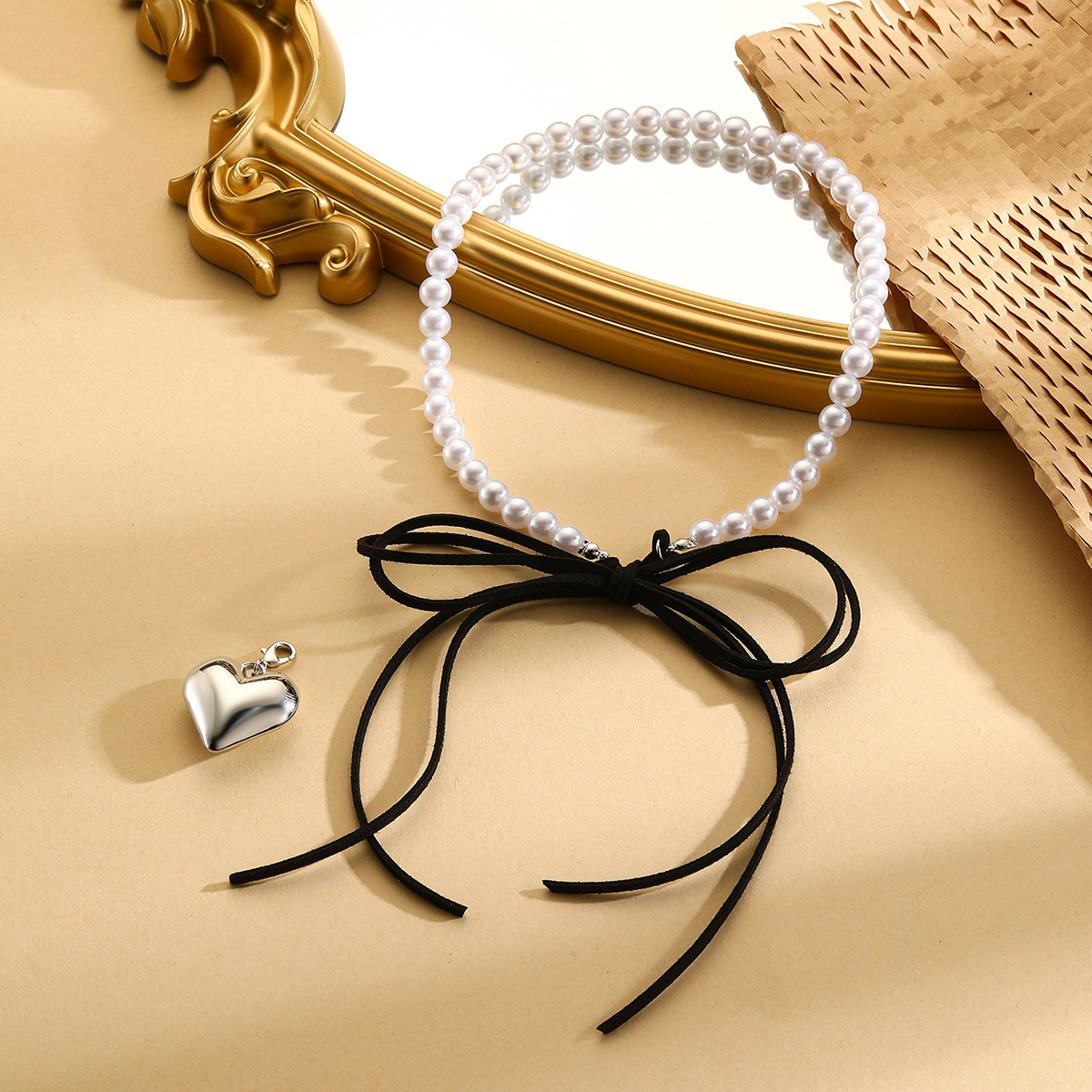 Collana con ciondolo a forma di cuore con fiocco nero, dolce e fresco, esagerata, con laccetto da collo, catena per clavicola._voghion.com