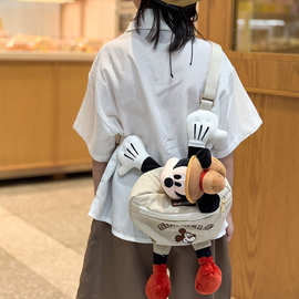 儿童包包2025新款可爱洋气男女童宝宝胸包小男孩外出斜挎包单肩包