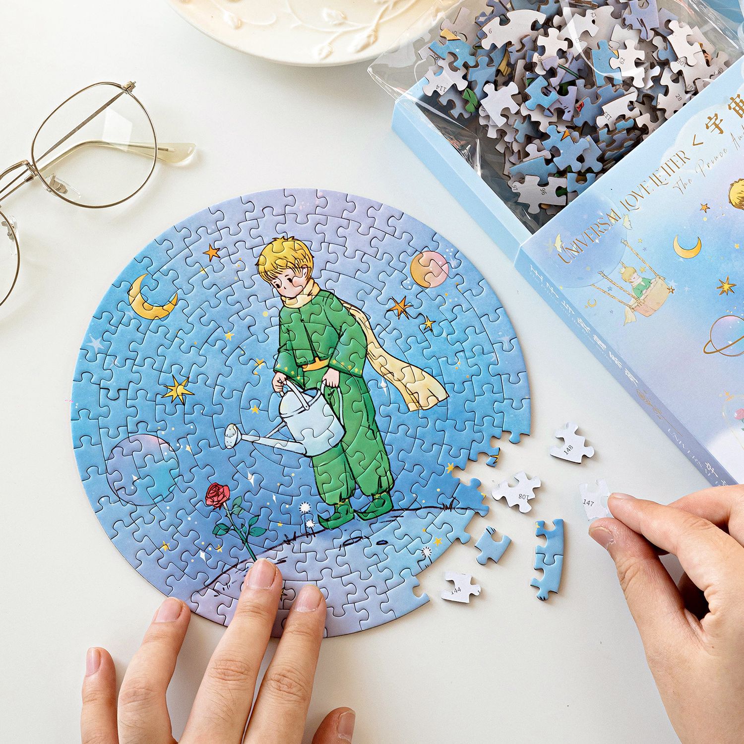 Momo caja de regalo rompecabezas redondo Príncipe y Rosa serie Luz Retro pequeño Príncipe descompresión rompecabezas bolsa de material