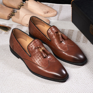 Loafers Leather Shoes Cowhide Men's Tassel Retro Slip-On Business Casual Leather Shoes Men's Handmade Wedding Banquet Shoes