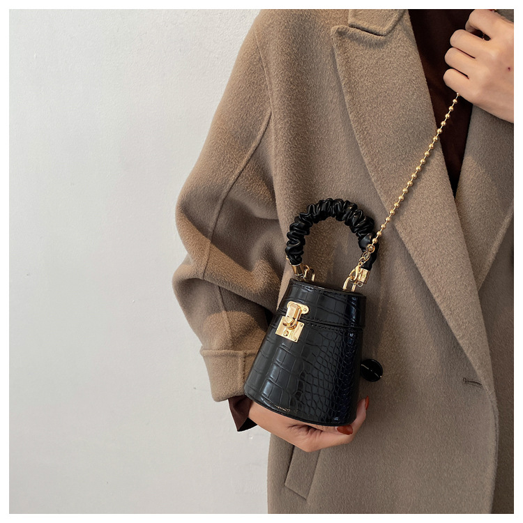 Crocodile Pattern Hobo Bag Women's Chain Shoulder Handbag Fashion_voghion.com