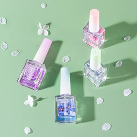 眼影;腮红、胭脂;化妆刷、刷包