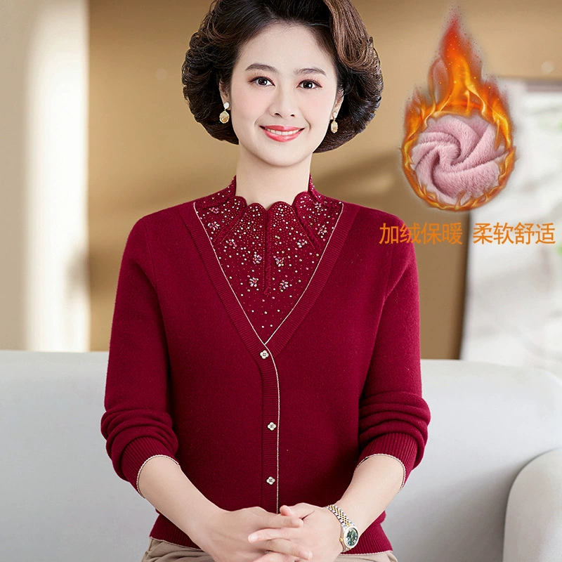 Мама одевается темперамент осенний и зимний толстый свитер с длинными рукавами женский осенний и зимний свободный топ среднего и пожилого женского пола бархатный свитер