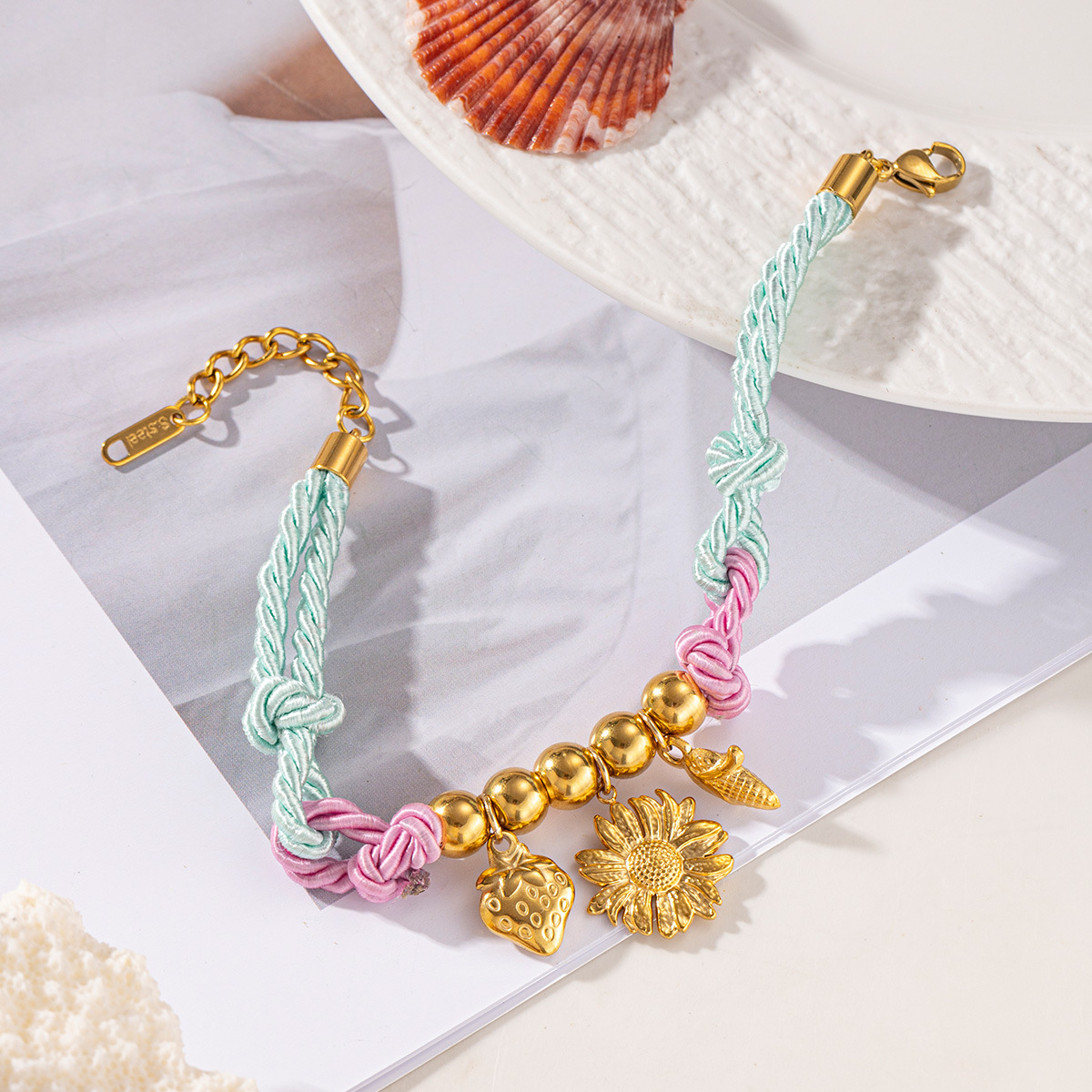 Tena Fashion Color Cuerda gruesa Tejida Cuerda de mano colorida Colgante de galvanoplastia de nicho de todo fósforo Moda para mujer Joyas transfronterizas