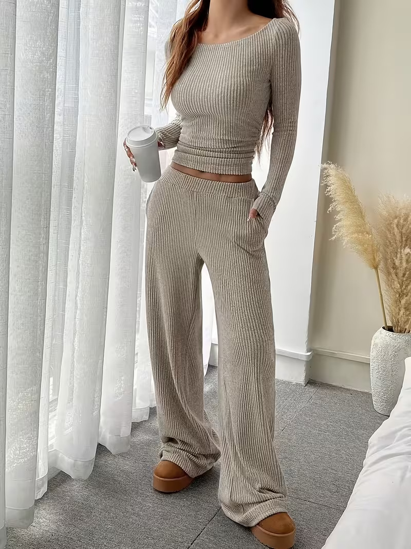 Women's Slim Fit Off Shoulder Top And Trousers Two Piece Set_voghion.com