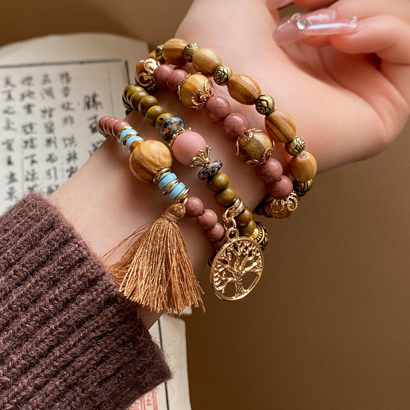 Retro Ethnic Style Geometric Alloy Wood Glass Beaded Women's Bracelets 1 Set display picture 29