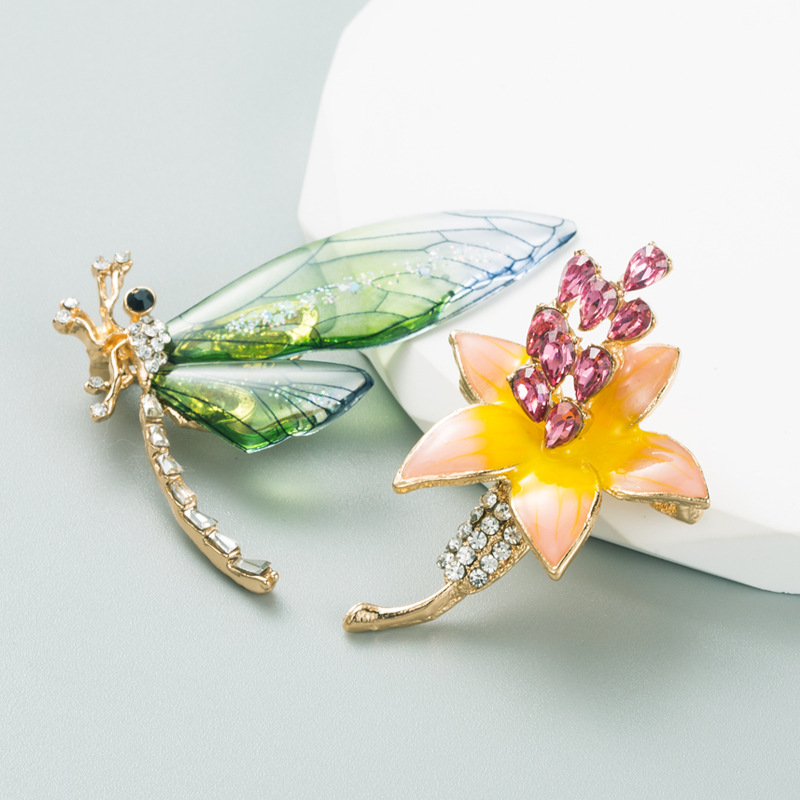 Fashion Flower Dragonfly Alloy Enamel Inlay Rhinestones Brooches display picture 2