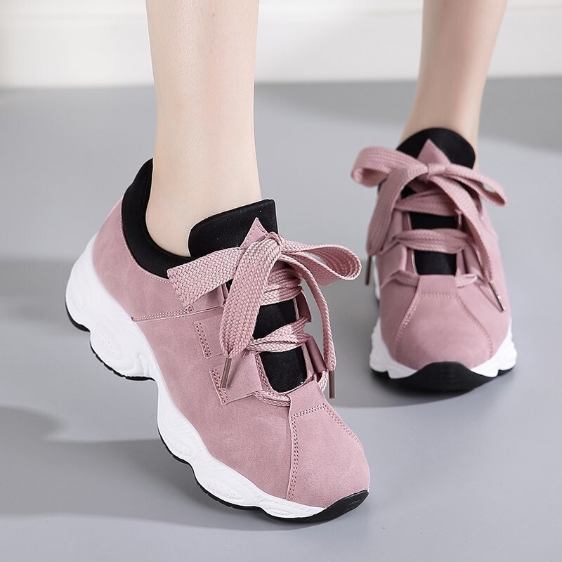 Cross-Border Foreign Trade Women's Shoes New Korean Style Thick-Soled Sports Shoes Comfortable Breathable Trendy Lightweight Lace-Up Dad Shoes Wholesale