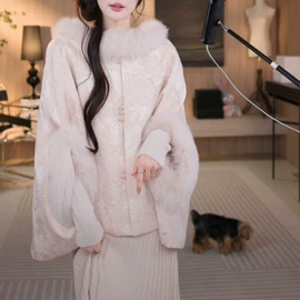 时尚休闲套装;女式针织衫;连衣裙