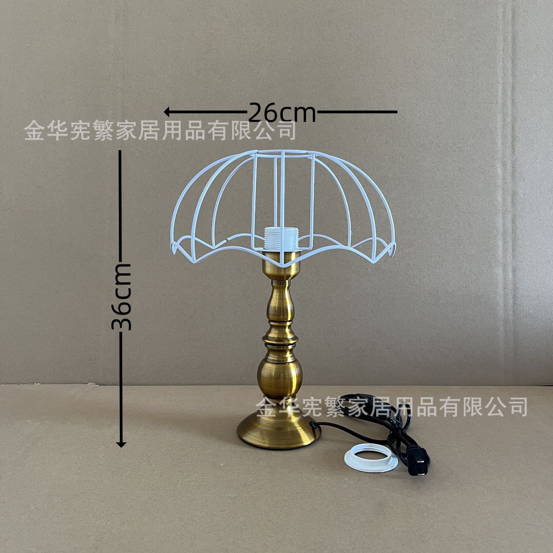 Estilo europeo de lujo ligero retro dorado antiguo calabaza de cobre base de metal marco de hierro combinación E27 con lámpara de mesa retro casera DIY