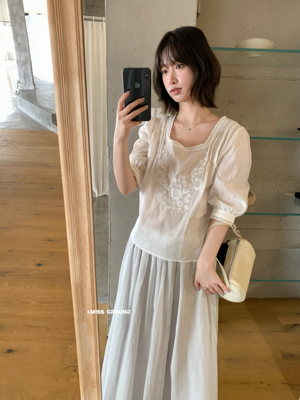 Áo sơ mi nữ cổ vuông tay bồng thêu ren hoa mùa hè — màu trắng, Xanh da trờicolor chi tiết 27