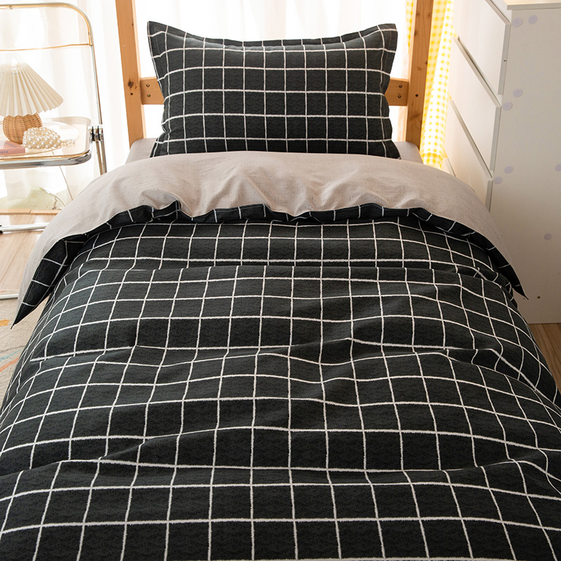 Un conjunto completo de colcha de cama de dormitorio de estudiantes individuales de seis piezas, colcha de cama de núcleo de algodón para dos personas de ocho piezas.