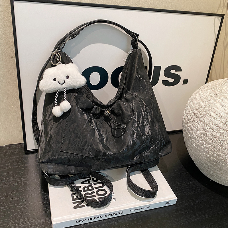 Bolsos de alta sensación de mujer 2024 nueva mochila de hombro, mochila de hombro de gran capacidad, mochila multicapacidad