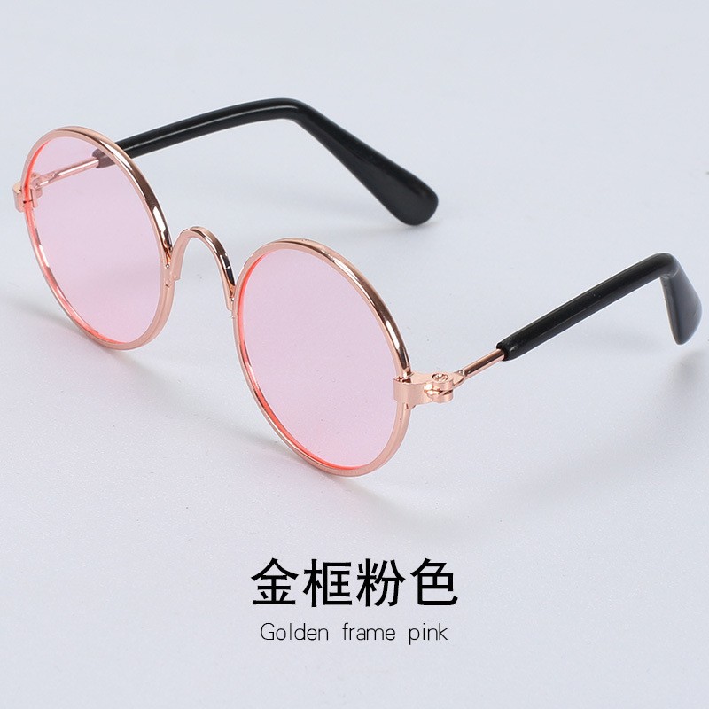 Gatas de gato para mascotas retrógradas para jugar cool perros gafas de fotos accesorios gatos perros extraños gafas de sol joyas de marco de oro gafas
