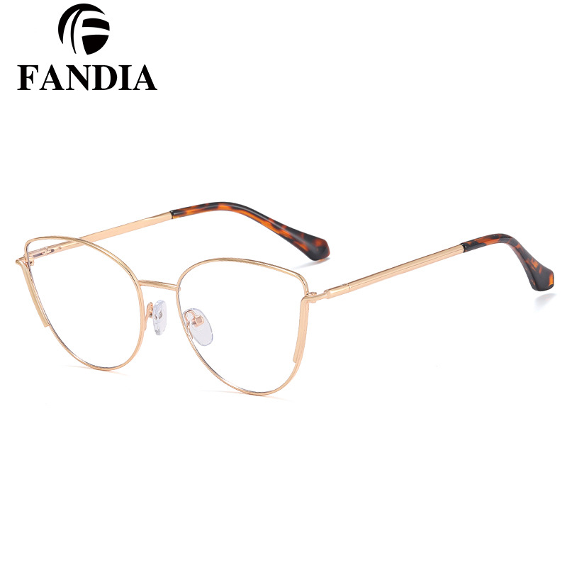 81070 gafas de luz anti-azul de las nuevas mujeres de moda se pueden equipar con gafas de miopía gafas de luz anti-azul de metal Retro