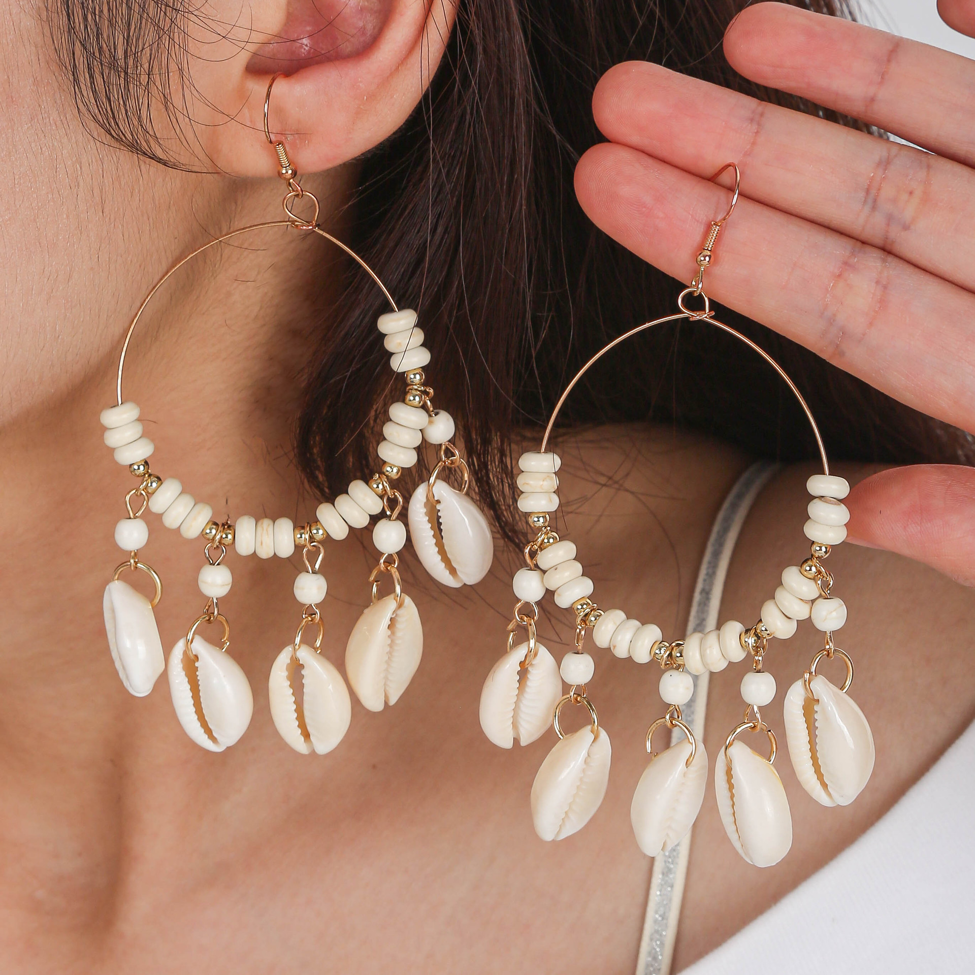 Turquoise Shell Hoop Earrings For Women Summer Beach Style_voghion.com
