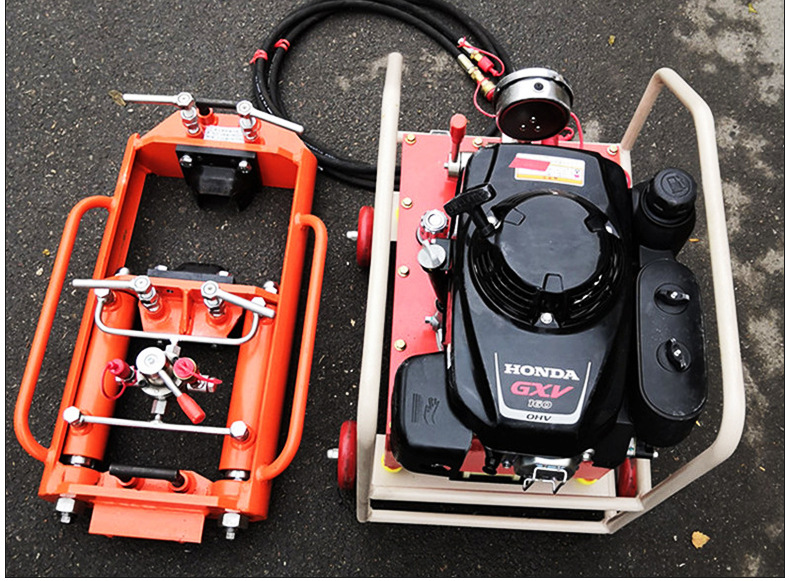 内燃钢轨推瘤机_06