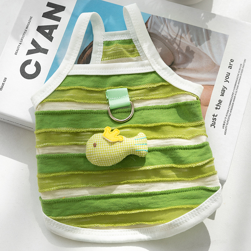 Primavera y verano perro de dibujos animados lindo pollo tridimensional remolque chaleco de dos patas gato delgado peluche ropa para perros