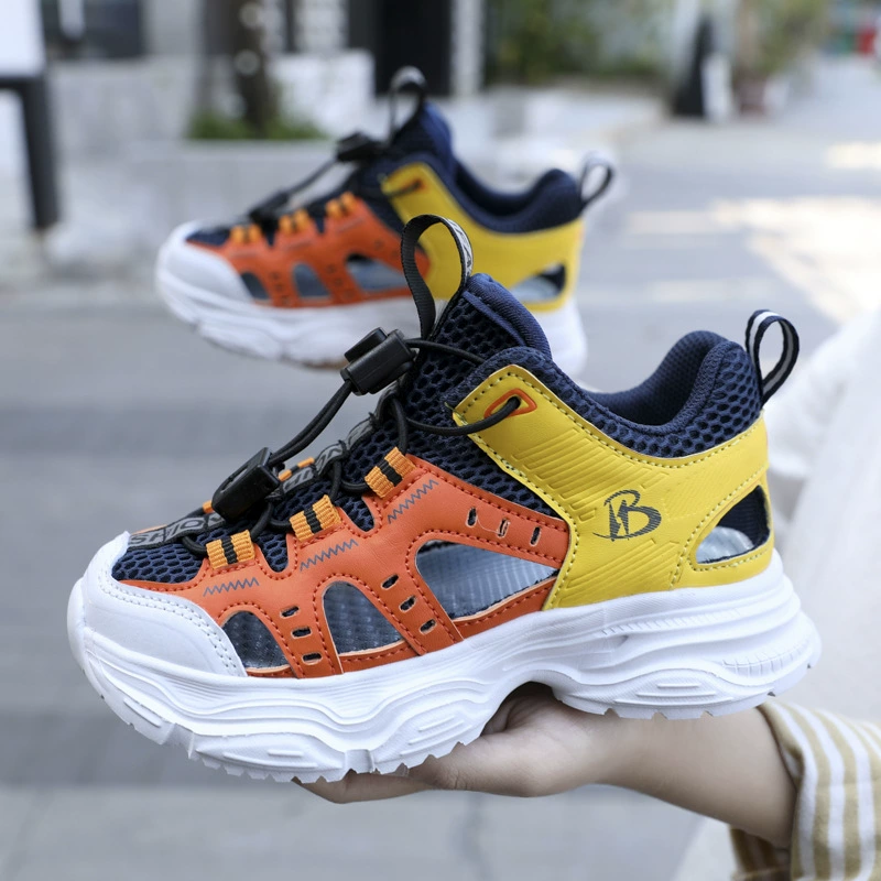 Детские сандалии 2025 Лето Новые дышащие сетчатые туфли модные и универсальные для мальчиков и девочек Баотоу пляжная обувь