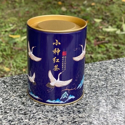 Internet celebrity livestreams featuring Tieguanyin black tea, Jin Jun Mei, Da Hong Pao, jasmine tea, green tea, and various other renowned teas and leafy treasures.