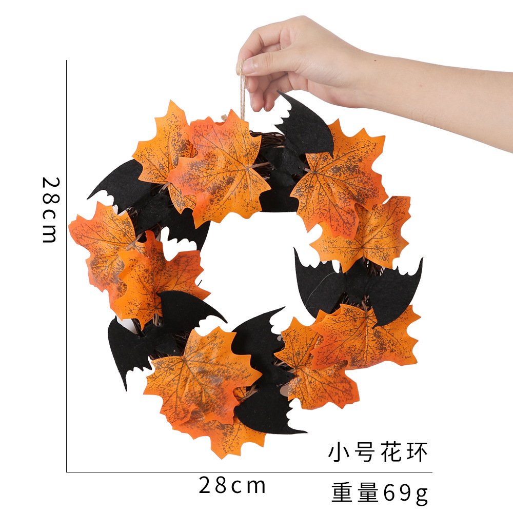 Nueva decoración de corona de hojas de arce para Halloween, adorno de anillo de guirnalda artificial, decoración de puerta con anillo de guirnalda de murciélagos para Halloween. image 8
