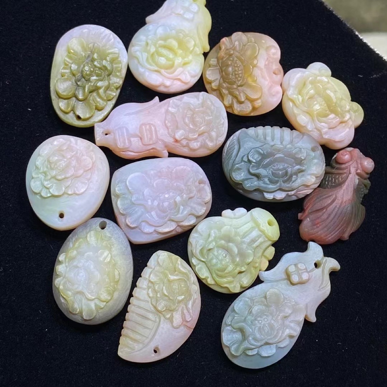 四川天然盐源玛瑙文玩雕刻件男女情侣款吊坠项链可DIY绕线镶嵌